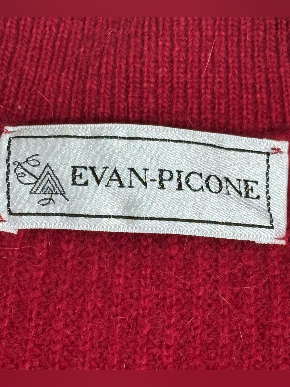 Vintage Evan Picone Red 80s Lambswool and Angora Rabbit Hair Vest M - Picture 3 of 8